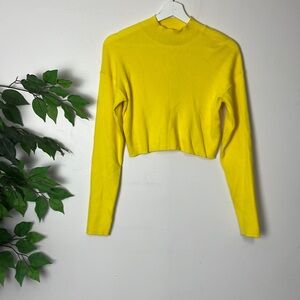 🍌 URBAN OUTFITTERS yellow mock neck ribbed crop top cropped ribbed sweater M 🍌